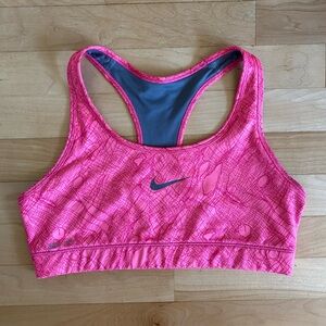 Nike pink sports bra size M